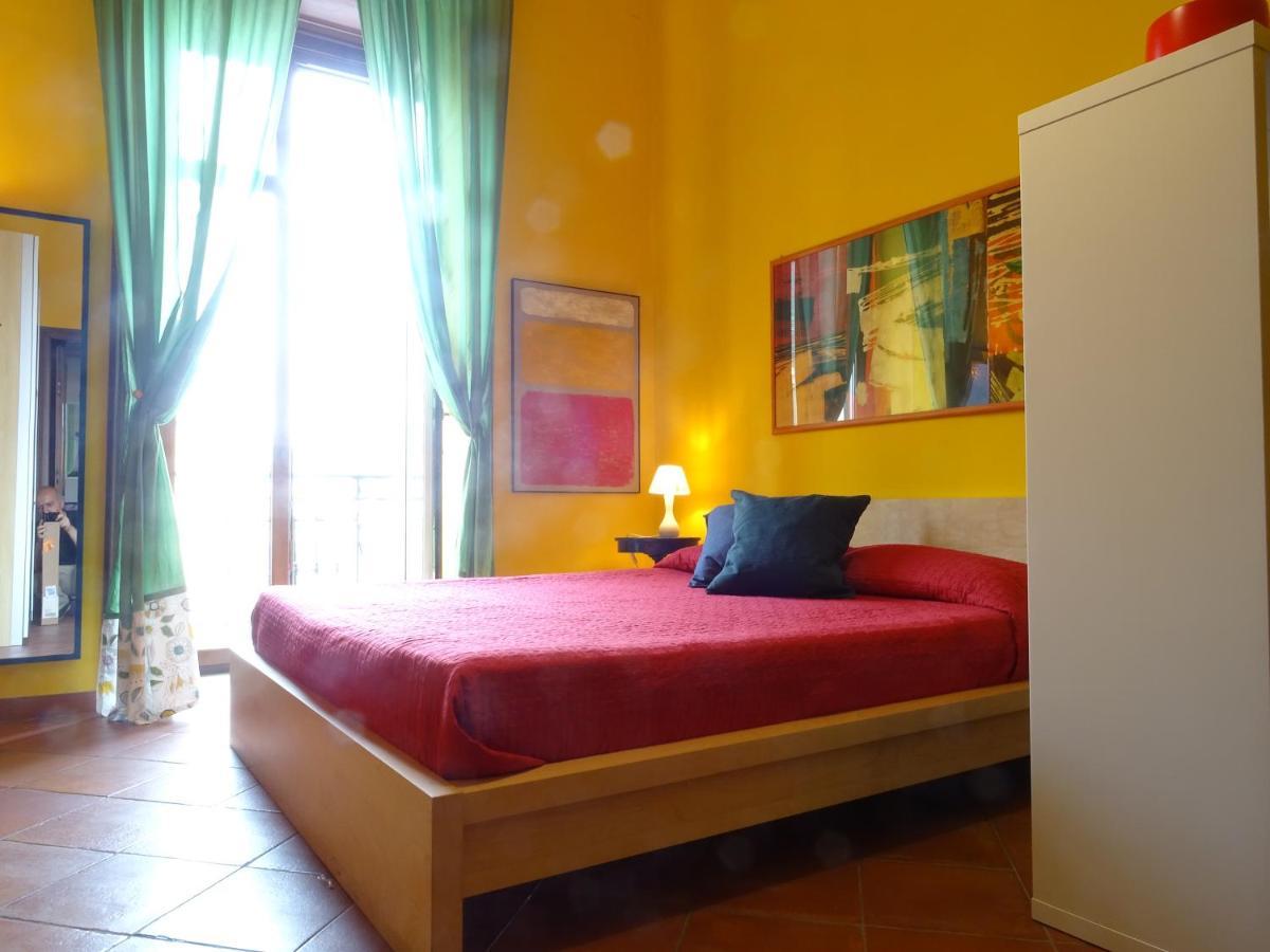 Umberto I Holiday House Napoli Exterior foto
