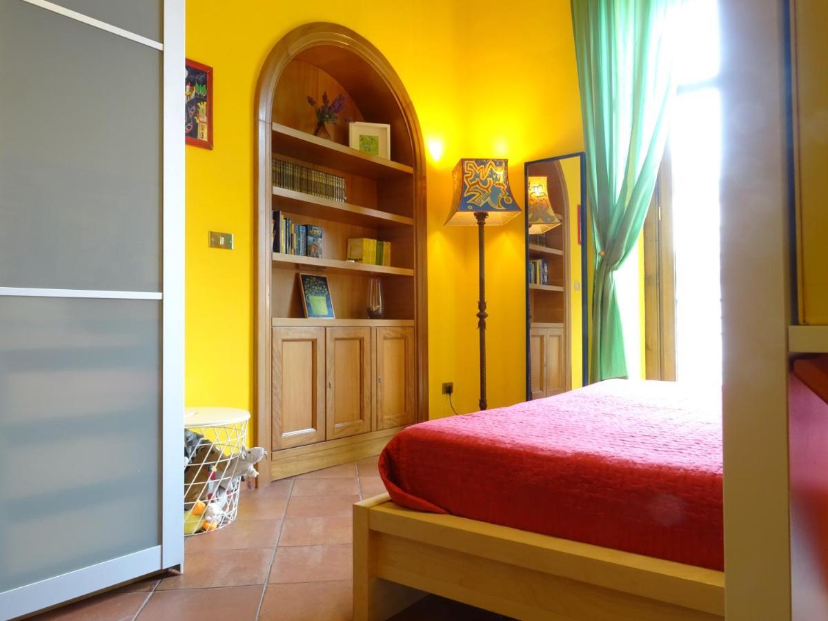 Umberto I Holiday House Napoli Exterior foto