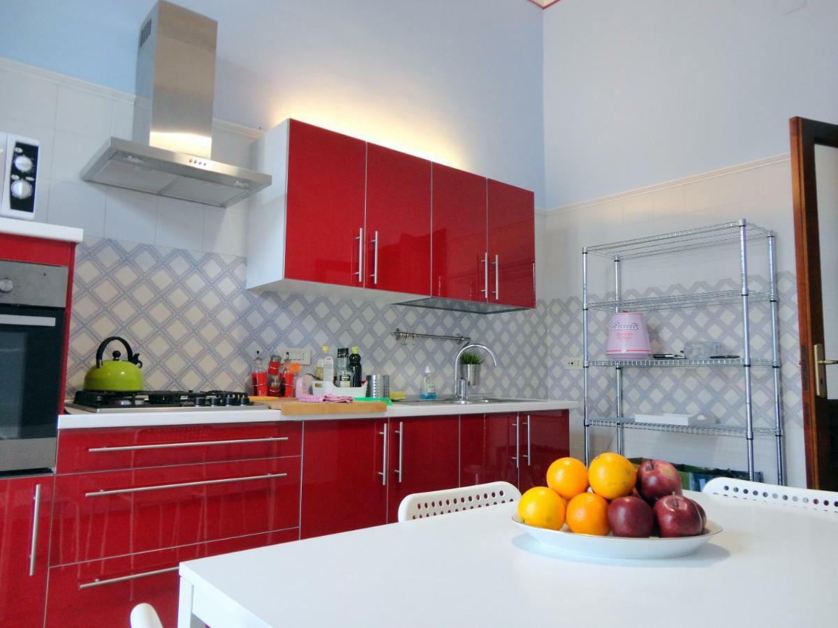 Umberto I Holiday House Napoli Exterior foto