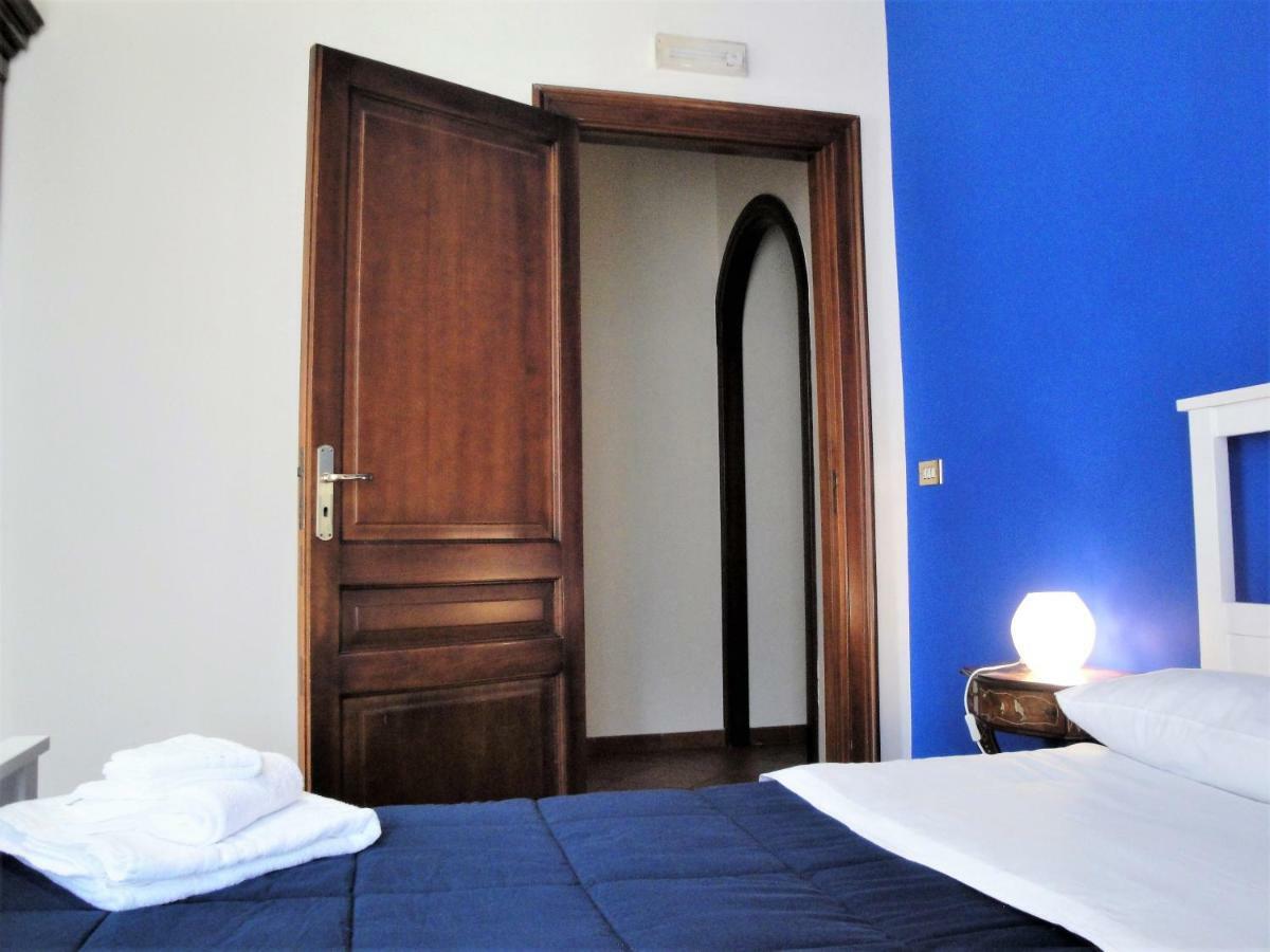 Umberto I Holiday House Napoli Exterior foto