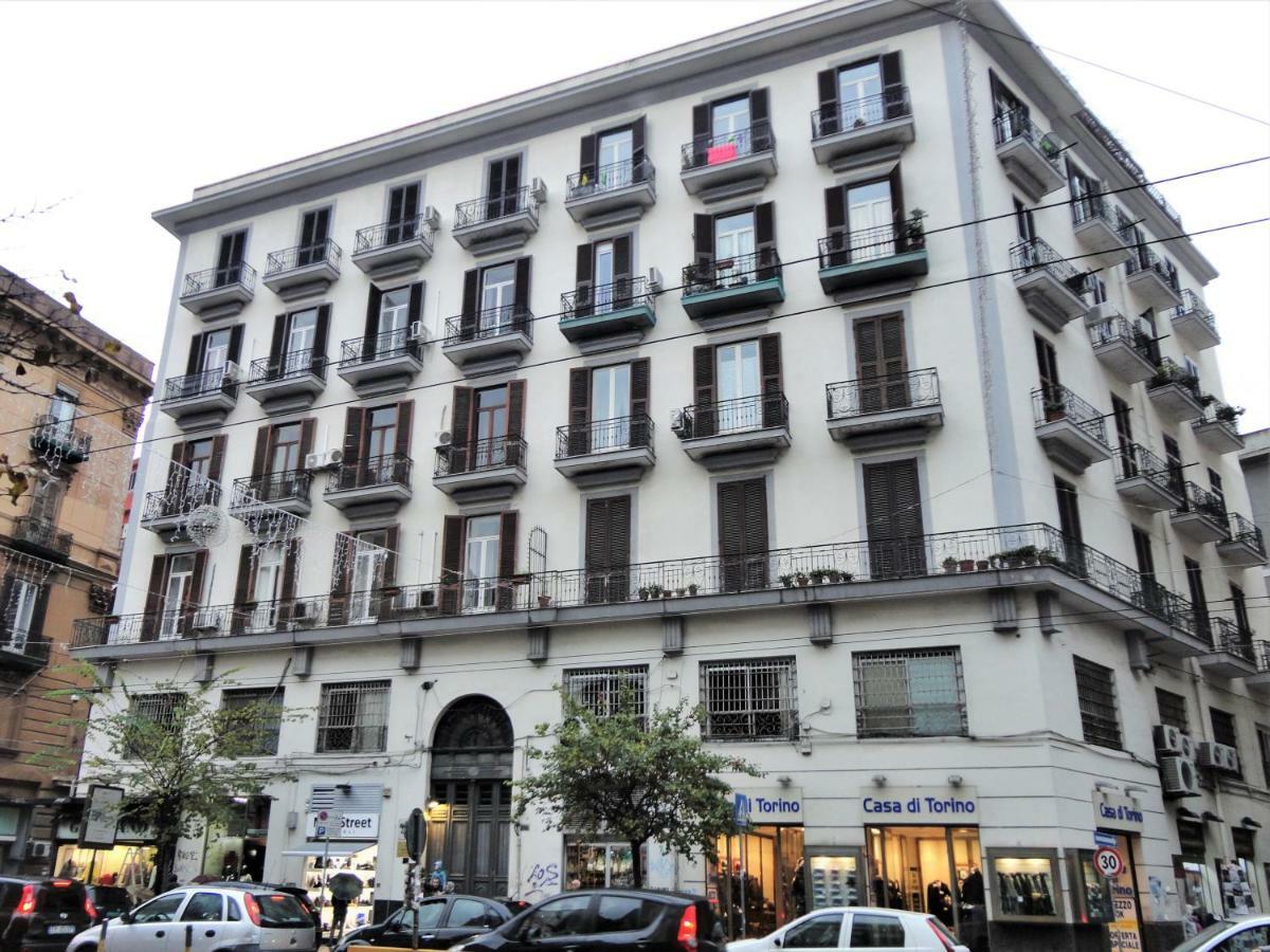 Umberto I Holiday House Napoli Exterior foto
